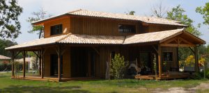 une maison écologique et économique‎